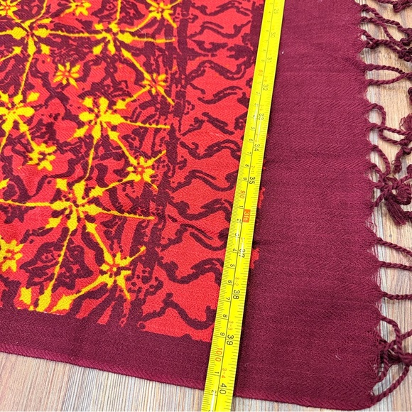 Dana Xu Women OS Scarf Wool Pashmina Red Blue Yellow Multicolor Geometric - Picture 7 of 8